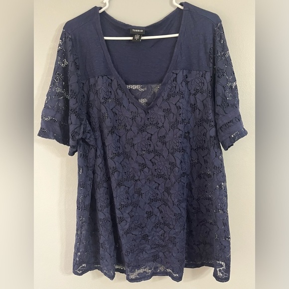 torrid Tops - Torrid size 3 (3x) navy blue lace all over short sleeve blouse
